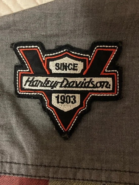 Harley Davidson Plaid Sleeveless Snap-Front Top with Patches, size small - Picture 5 of 12